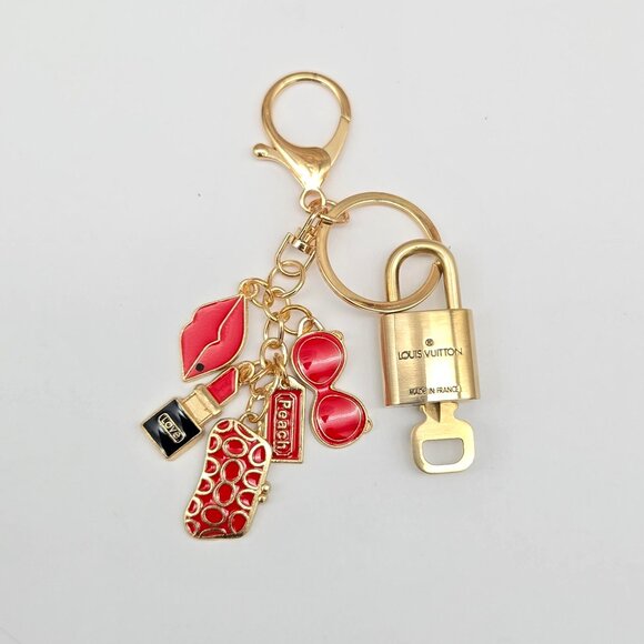 Authentic Louis Vuitton Lock & Key with Unbranded Bagcharm, Keychain 121525 - Picture 8 of 8